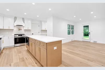 127 Magnolia Cir, Longmeadow, MA 01106 - Photo 13