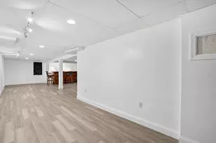 127 Magnolia Cir, Longmeadow, MA 01106 - Photo 39