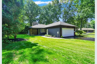 127 Magnolia Cir, Longmeadow, MA 01106 - Photo 9
