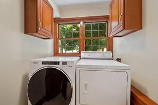 347 Plain St, Braintree, MA 02184 - Photo 13