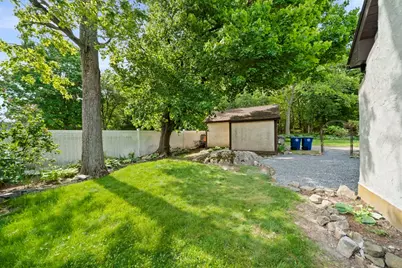347 Plain St, Braintree, MA 02184 - Photo 33