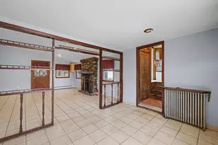 16 Berger St, Chicopee, MA 01020 - Photo 11