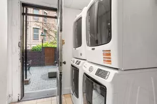 389 Commonwealth Ave, Boston, MA 02115 - Photo 11