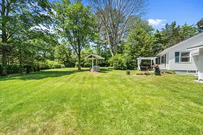350 Tremont St, Taunton, MA 02780 - Photo 23