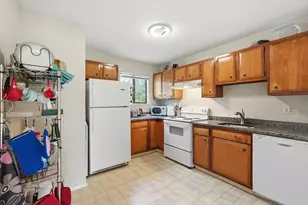 170 E Hadley Rd, Amherst, MA 01002 - Photo 11