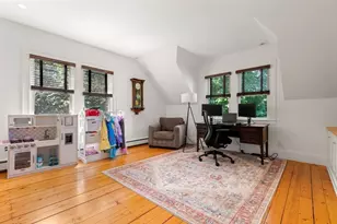 18 Benvenue St, Wellesley, MA 02482 - Photo 25