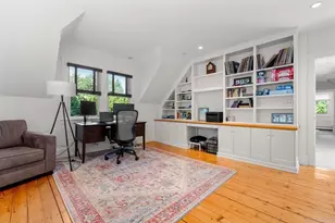 18 Benvenue St, Wellesley, MA 02482 - Photo 23