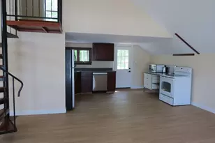13 Spring St, Salisbury, MA 01952 - Photo 7