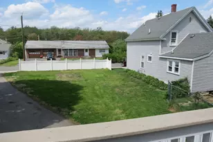 13 Spring St, Salisbury, MA 01952 - Photo 3