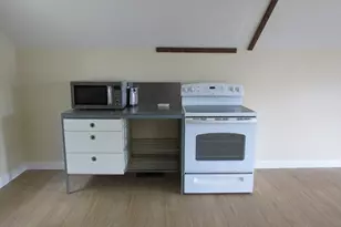 13 Spring St, Salisbury, MA 01952 - Photo 5