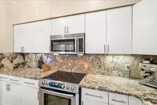 341 Beacon St, Boston, MA 02116 - Photo 17