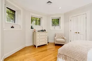 341 Beacon St, Boston, MA 02116 - Photo 27