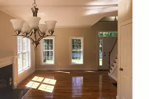 660 Mayflower Landing, Holliston, MA 01746 - Photo 5