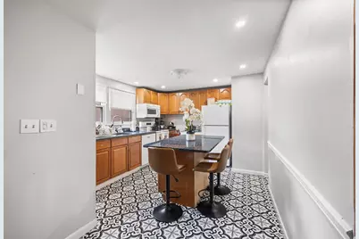 21 Hilton Ter, Boston, MA 02119 - Photo 3