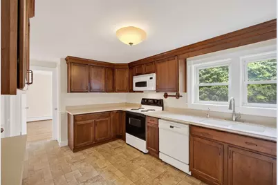308 Union St, Leominster, MA 01453 - Photo 3