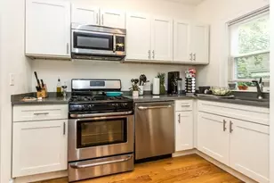 30 Appleton St, Waltham, MA 02453 - Photo 3