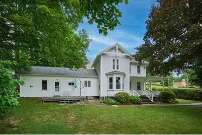 2 Pleasant St, Huntington, MA 01050 - Photo 5