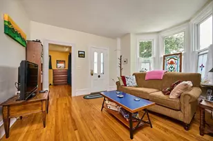 2 Pleasant St, Huntington, MA 01050 - Photo 9