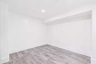 11 Woodrow Ave, Boston, MA 02124 - Photo 27