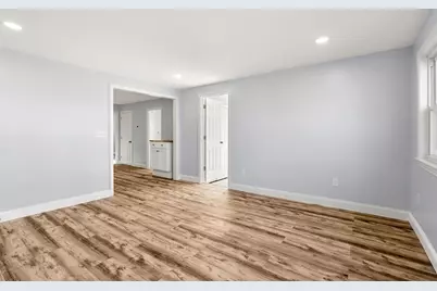 16 Jeanne Darc St, Lowell, MA 01854 - Photo 31