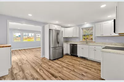 16 Jeanne Darc St, Lowell, MA 01854 - Photo 7