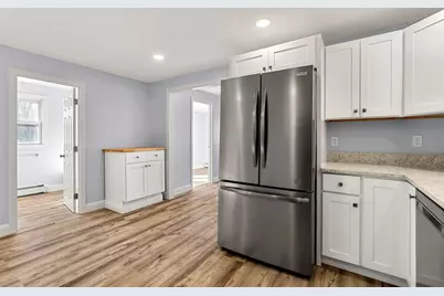 16 Jeanne Darc St, Lowell, MA 01854 - Photo 7