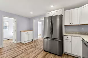 16 Jeanne D'Arc St, Lowell, MA 01854 - Photo 7