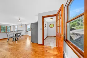11 Beech Ln, Amesbury, MA 01913 - Photo 15