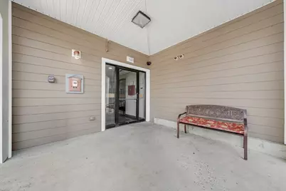 8 Walnut St #109, Peabody, MA 01960 - Photo 5