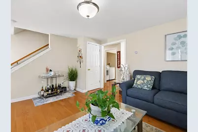 17 Bolton St, Worcester, MA 01604 - Photo 5