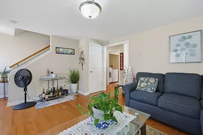 17 Bolton St, Worcester, MA 01604 - Photo 5