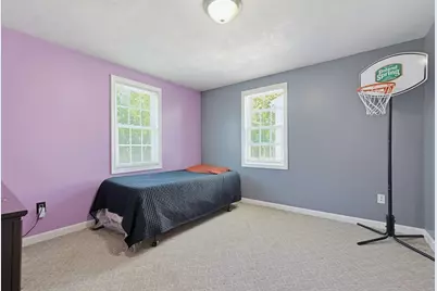 17 Bolton St, Worcester, MA 01604 - Photo 17