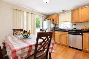 17 Bolton St, Worcester, MA 01604 - Photo 9
