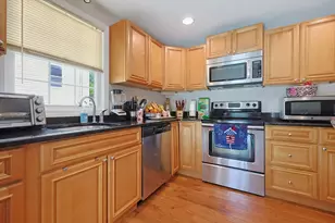 17 Bolton St, Worcester, MA 01604 - Photo 9