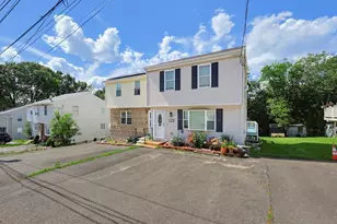 17 Bolton St, Worcester, MA 01604 - Photo 3