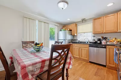 17 Bolton St, Worcester, MA 01604 - Photo 11