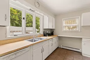 484 Groveland St, Haverhill, MA 01830 - Photo 19