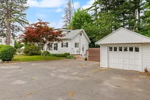484 Groveland St, Haverhill, MA 01830 - Photo 35
