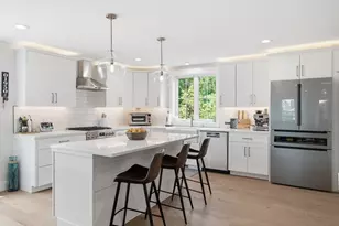 8 Colby Farm Ln, Newburyport, MA 01950 - Photo 9