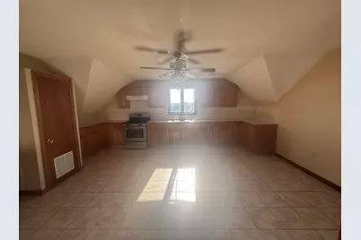 138 Bogle St #3, Fall River, MA 02723 - Photo 3