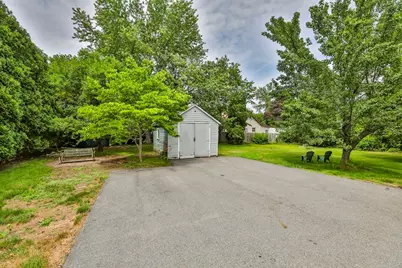 137 Central St, Saugus, MA 01906 - Photo 9