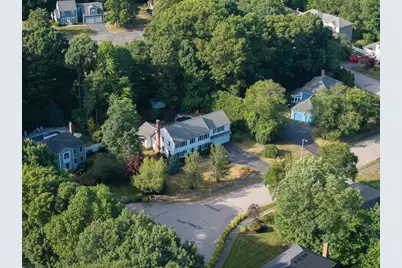 4 Flint Meadow Ln, Shrewsbury, MA 01545 - Photo 3