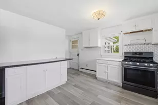 95 Lillian Terrace, Dracut, MA 01826 - Photo 5