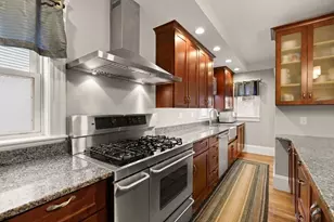 10 Highland St, Peabody, MA 01960 - Photo 15