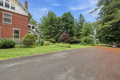 1 Florence St #2, Northampton, MA 01053 - Photo 3