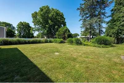 33 Terry Dr, Dartmouth, MA 02748 - Photo 15