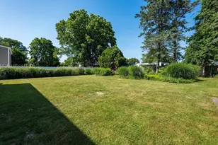 33 Terry Dr, Dartmouth, MA 02748 - Photo 15