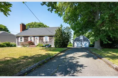 33 Terry Dr, Dartmouth, MA 02748 - Photo 1