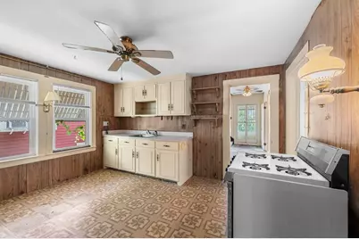 31 Orchard St, Medford, MA 02155 - Photo 23