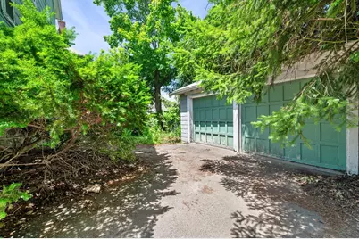 31 Orchard St, Medford, MA 02155 - Photo 5